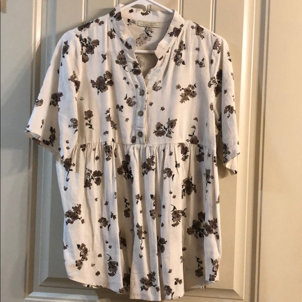 Princess type boutique top